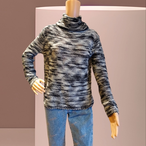 Jacqueline de Yong Women's Black/Gray Marled Turtleneck Knit Sweater - Picture 4 of 16